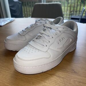 Fila tennis shoes
